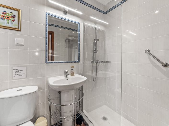 Image No.27-4 Bed Villa for sale