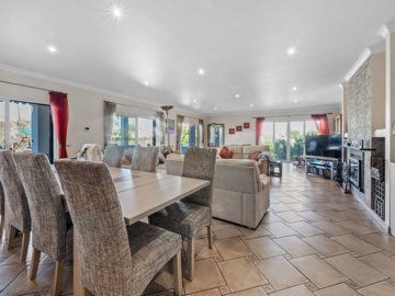 2104-373989-14d4e763c151089fe37f379b2f9be1ace