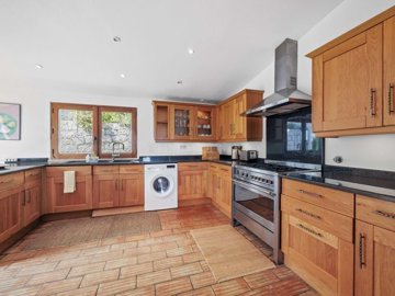 2104-373995-14d4e763c151089fe37f379b2f9be1ace