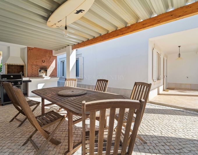 Image No.20-6 Bed Villa for sale