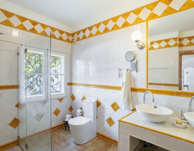 Image No.18-4 Bed Villa for sale