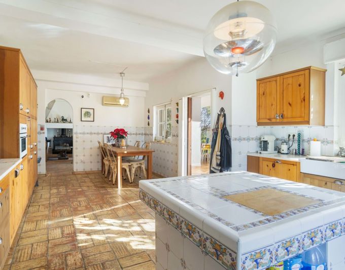 Image No.3-4 Bed Villa for sale