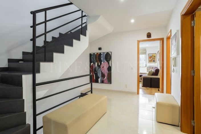 Image No.18-3 Bed Townhouse for sale