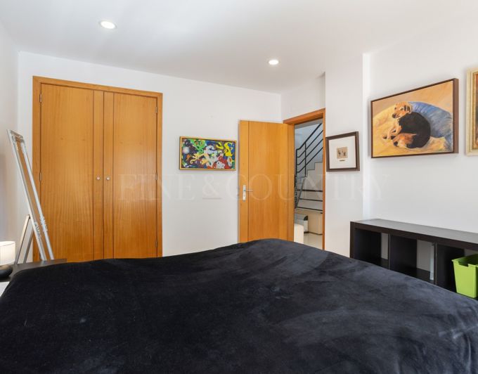 Image No.25-3 Bed Townhouse for sale