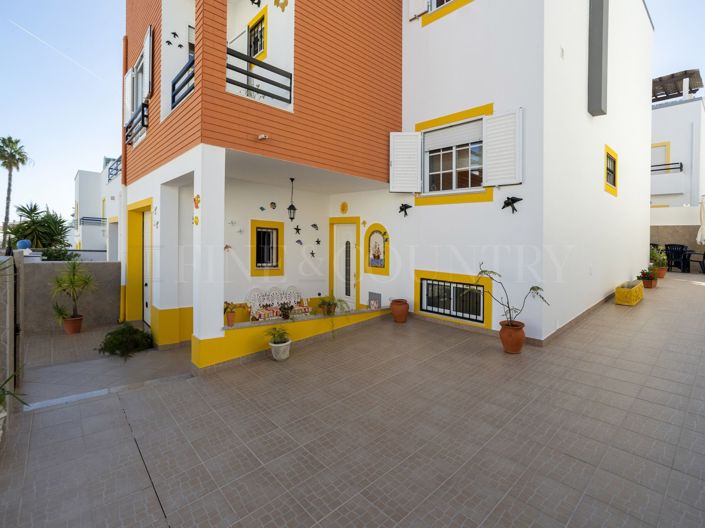 Image No.7-4 Bed Semi-Detached for sale