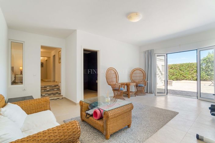 Image No.21-4 Bed Villa for sale