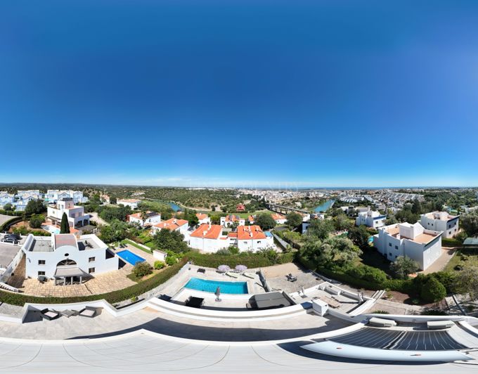 Image No.31-4 Bed Villa for sale