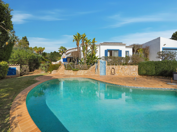 Image No.2-3 Bed Property for sale