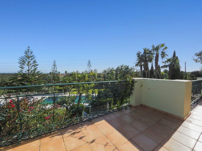 Image No.42-5 Bed Property for sale
