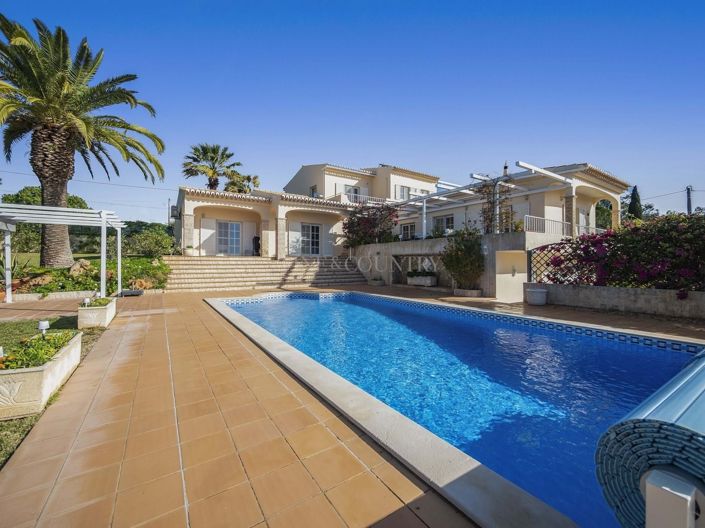 Image No.30-4 Bed Property for sale