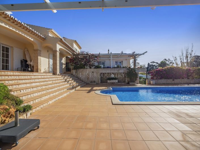 Image No.32-4 Bed Property for sale