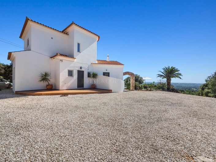 Image No.26-3 Bed Property for sale