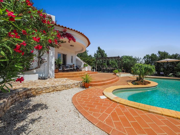 Image No.38-3 Bed Property for sale