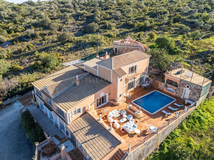 Image No.2-4 Bed Villa for sale