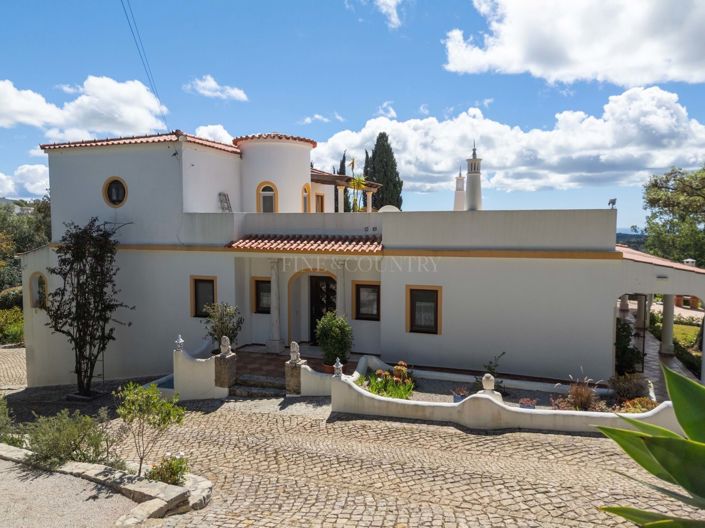 Image No.13-4 Bed Property for sale