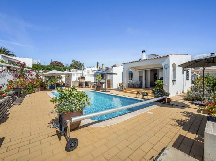 Image No.26-2 Bed Property for sale