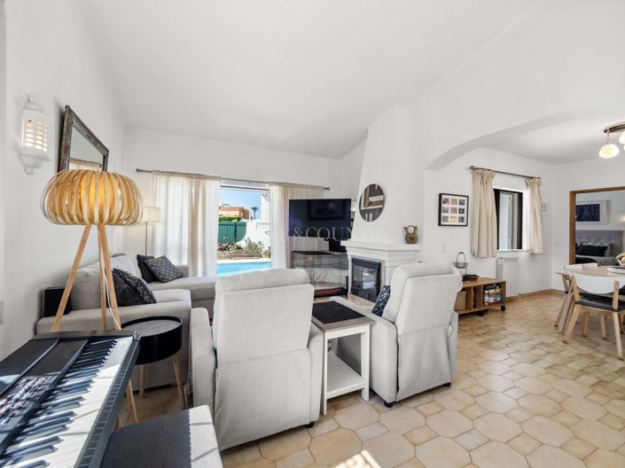 Image No.5-2 Bed Property for sale