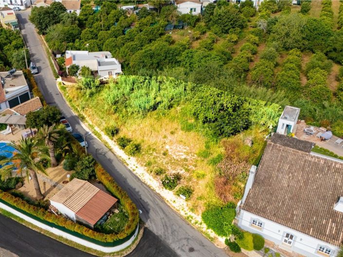 Image No.6-4 Bed Property for sale