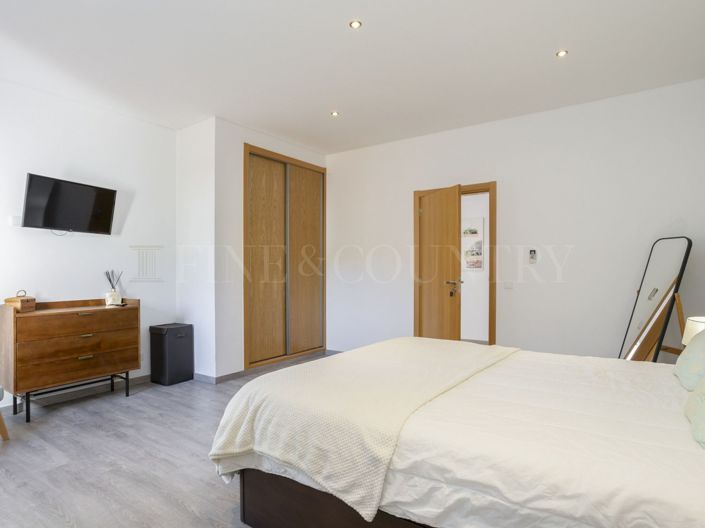 Image No.22-6 Bed Villa for sale