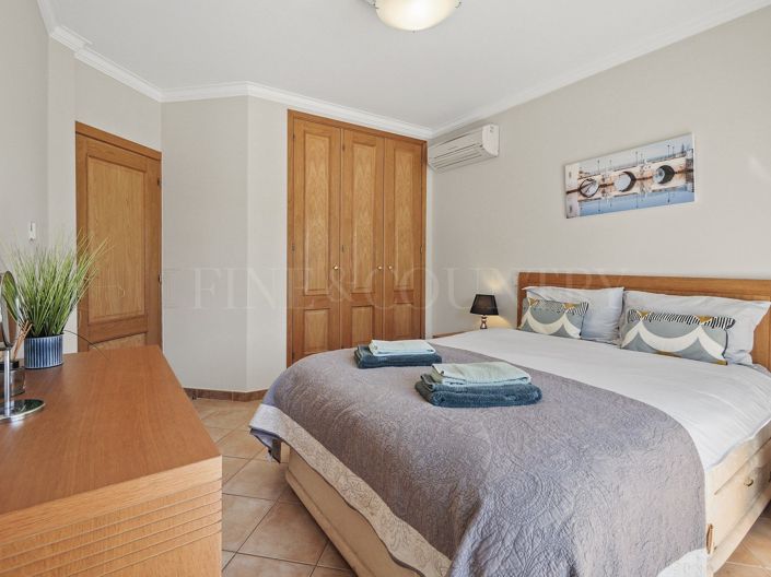 Image No.30-3 Bed Property for sale