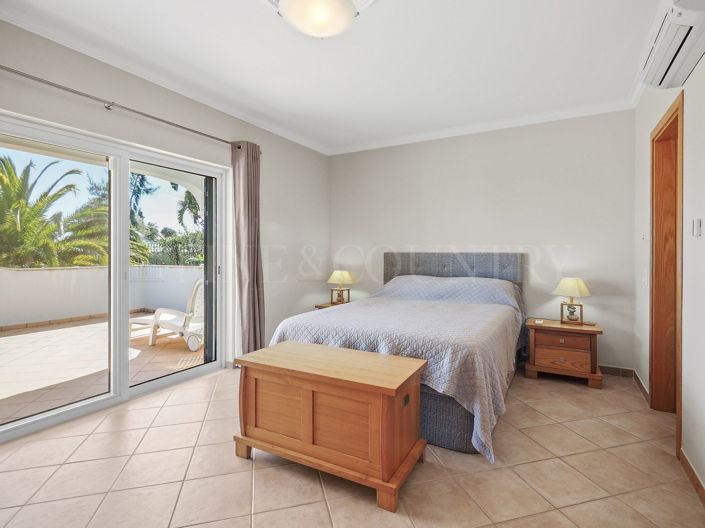 Image No.36-3 Bed Property for sale