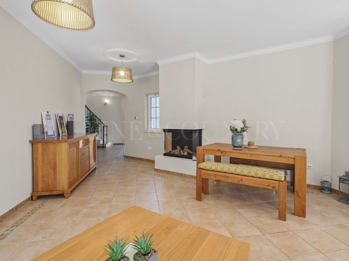 Image No.9-3 Bed Property for sale