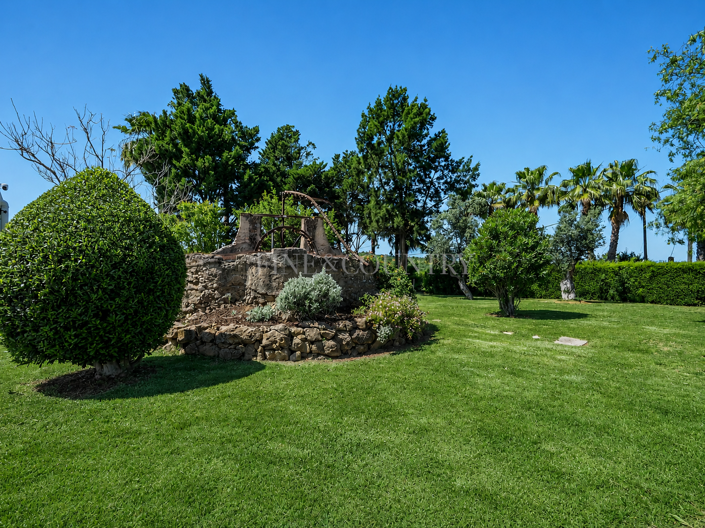 Image No.28-4 Bed Property for sale