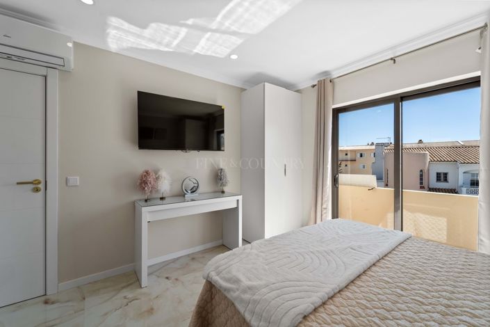 Image No.11-2 Bed Apartment for sale