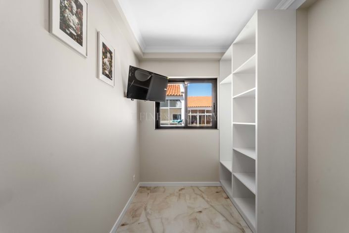 Image No.19-2 Bed Apartment for sale