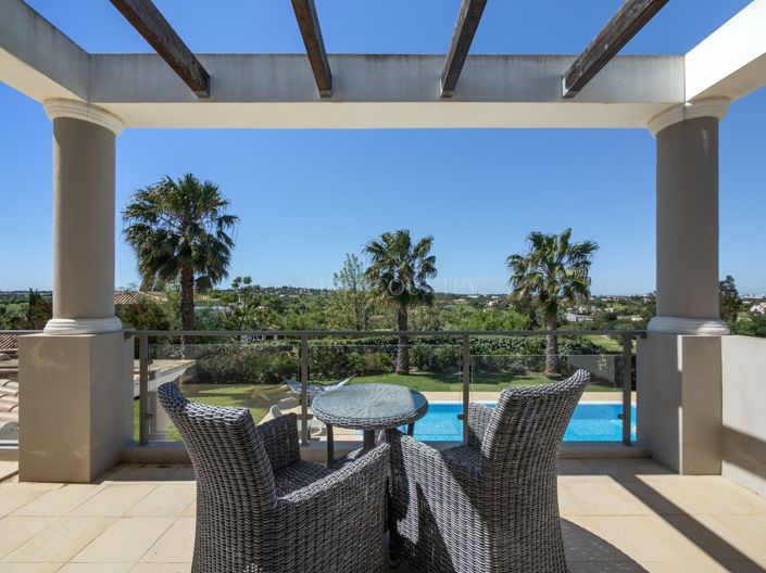Image No.26-5 Bed Property for sale