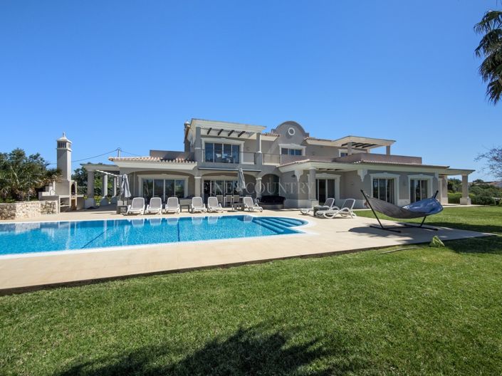 Image No.32-5 Bed Property for sale