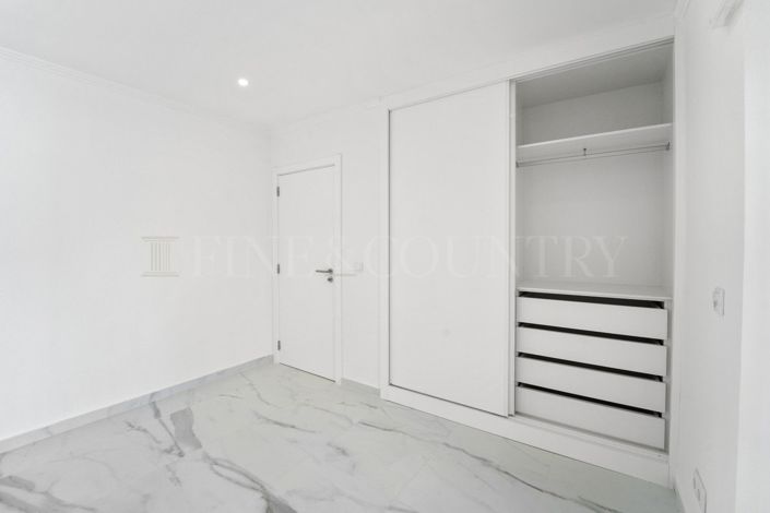 Image No.25-3 Bed Apartment for sale