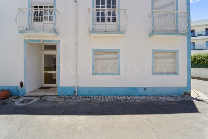 Image No.28-3 Bed Apartment for sale