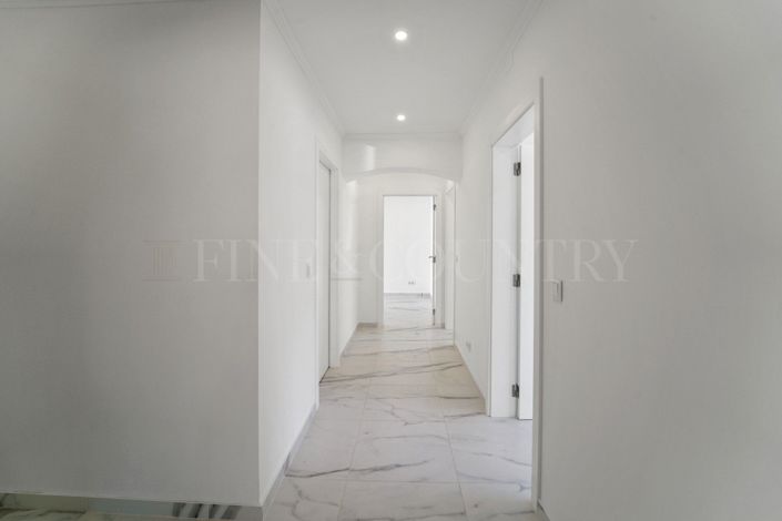Image No.8-3 Bed Apartment for sale