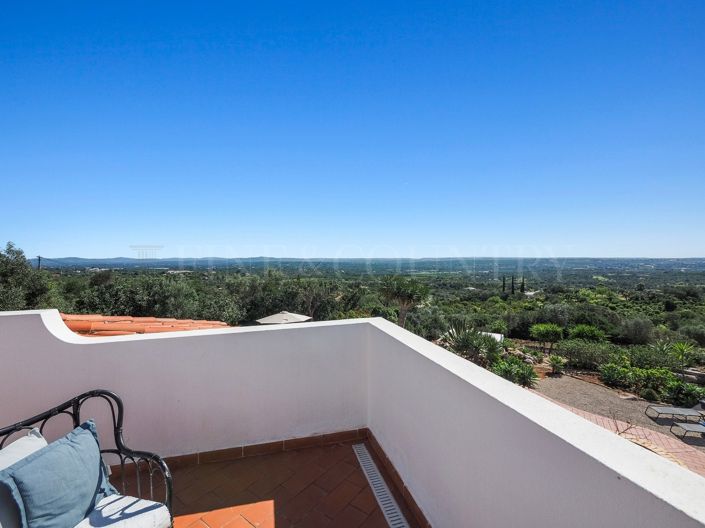 Image No.30-3 Bed Property for sale