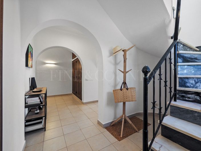 Image No.5-3 Bed Property for sale