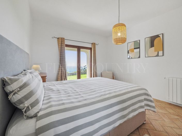 Image No.21-4 Bed Property for sale