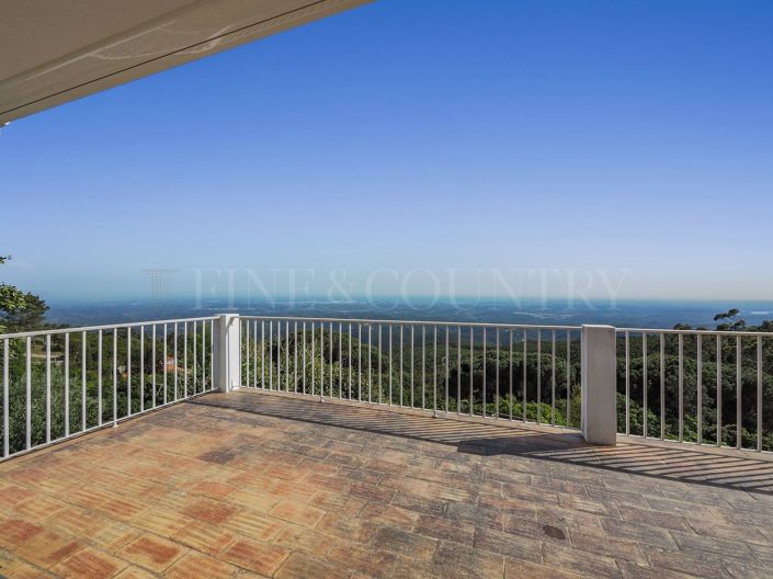 Image No.29-4 Bed Property for sale
