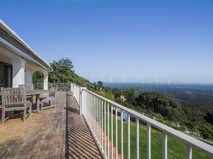 Image No.32-4 Bed Property for sale