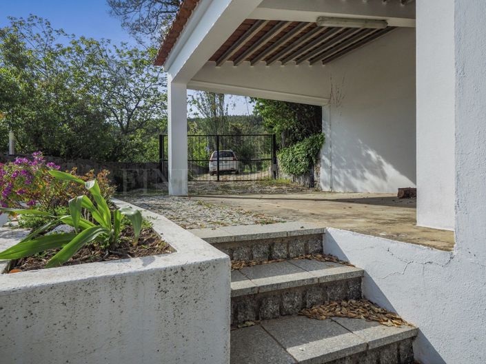 Image No.46-4 Bed Property for sale