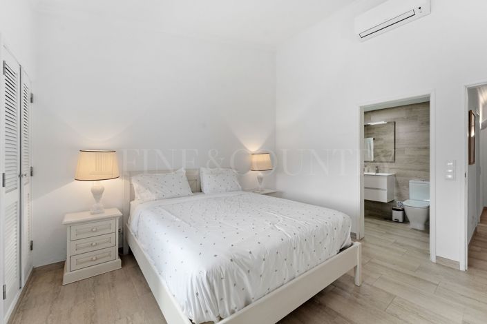 Image No.15-3 Bed Villa for sale