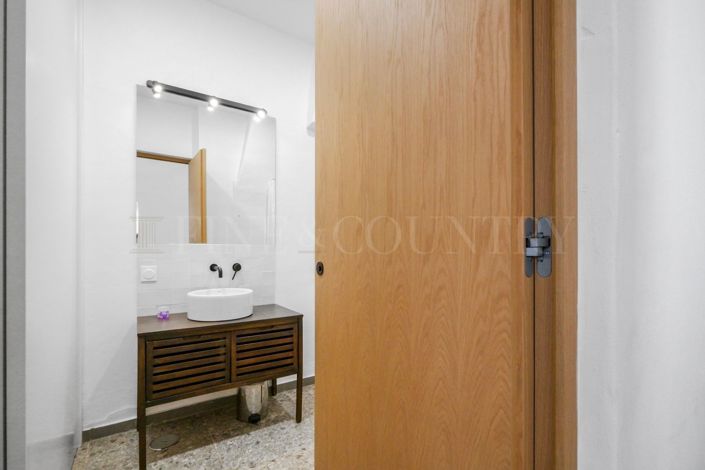 Image No.22-3 Bed Property for sale