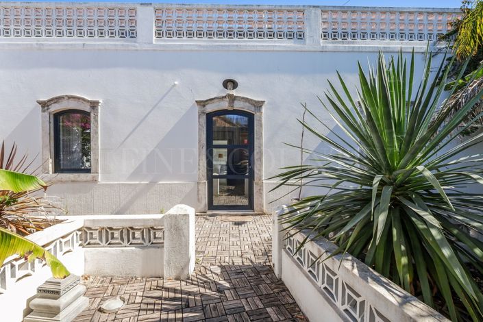 Image No.36-3 Bed Property for sale