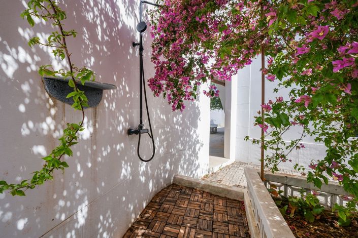 Image No.37-3 Bed Property for sale