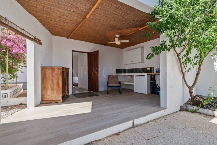 Image No.39-3 Bed Property for sale
