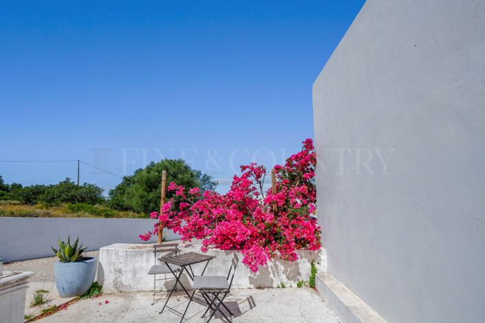 Image No.43-3 Bed Property for sale