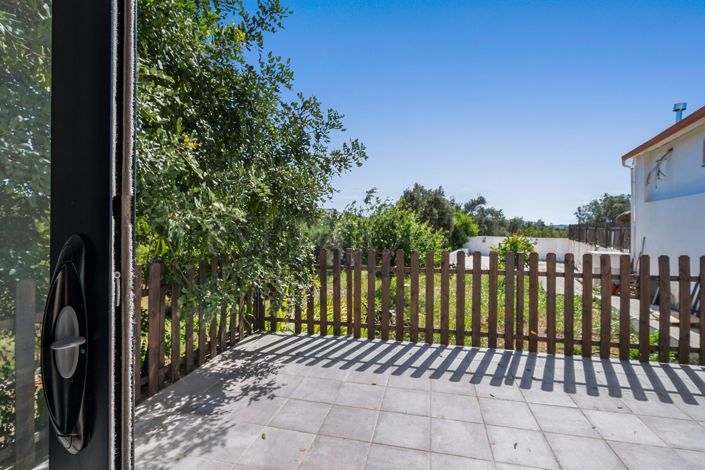 Image No.47-3 Bed Property for sale