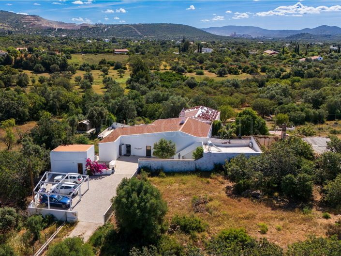 Image No.49-3 Bed Property for sale