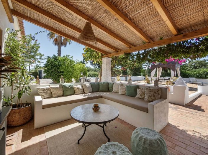 Image No.20-4 Bed Property for sale
