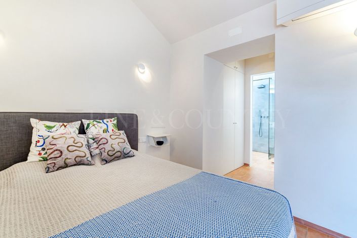 Image No.18-2 Bed Apartment for sale